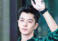 吃瓜娱乐王栎鑫是谁扮演的,王栎鑫在综艺节目中扮演的趣味角色回顾